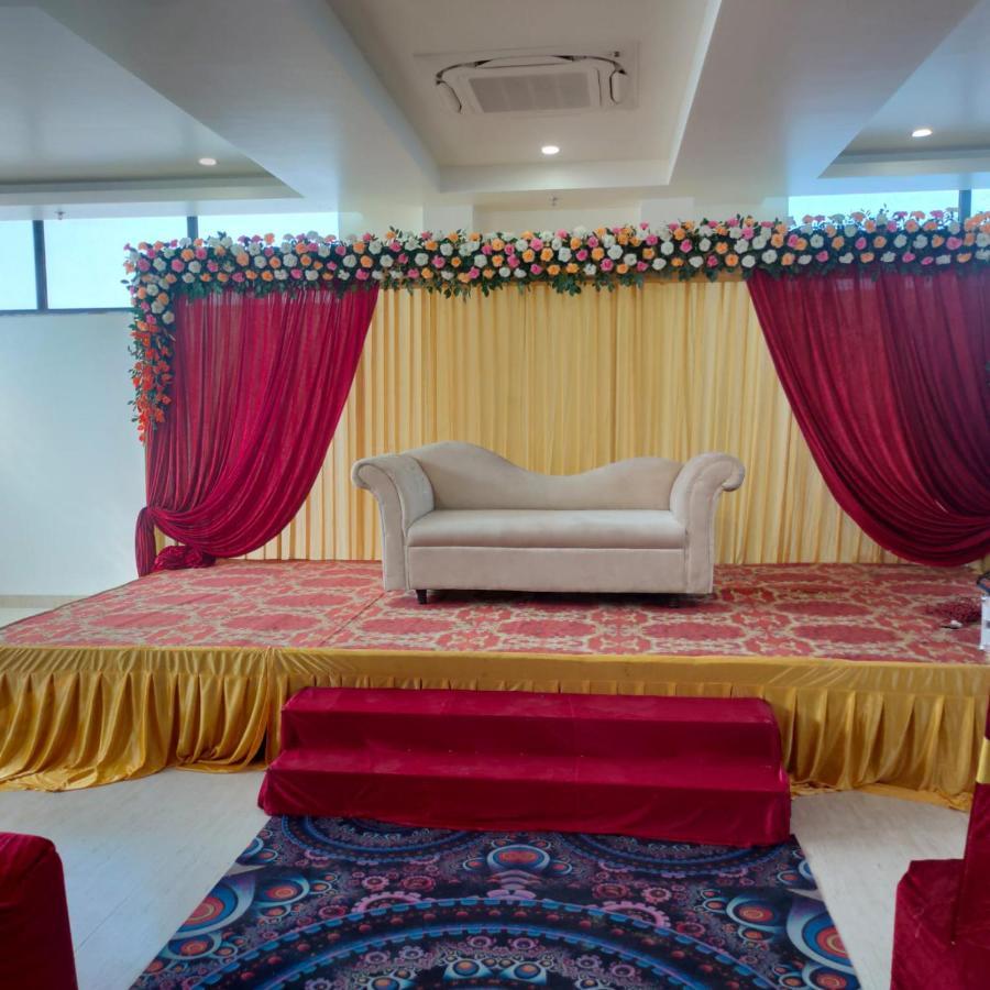 Hotel The Golf 1 Lucknow Ngoại thất bức ảnh