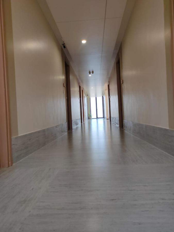 Hotel The Golf 1 Lucknow Ngoại thất bức ảnh